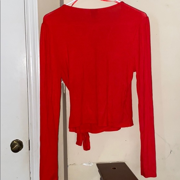 Red top - Picture 2 of 2